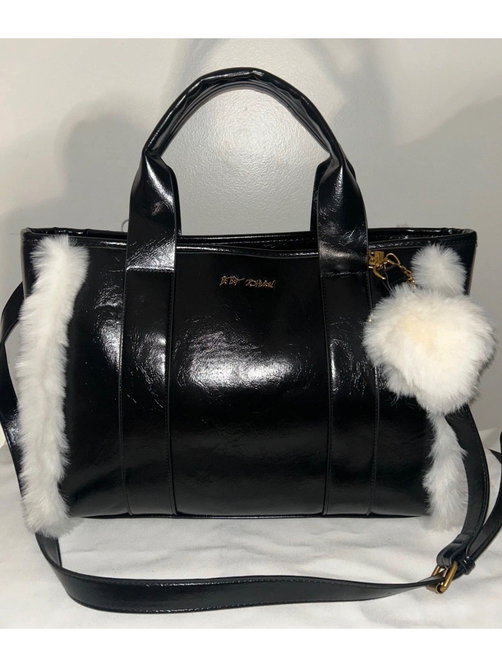 NWT Betsey Johnson Black Patent Faux Leather Handbag with White Faux Fur Trim